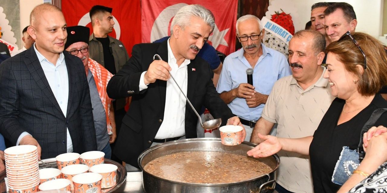 "Aşure Lokması" etkinliğine yoğun katılım oldu