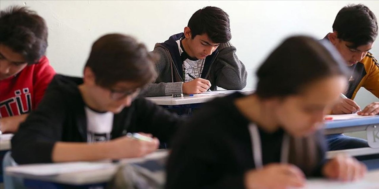 Sıralama yeniden değişti ! Türkiye'nin en iyi 10 lisesi açıklandı