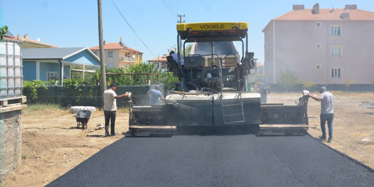 Ereğli Belediyesi'nde ilk sıcak asfalt çalışması yapıldı