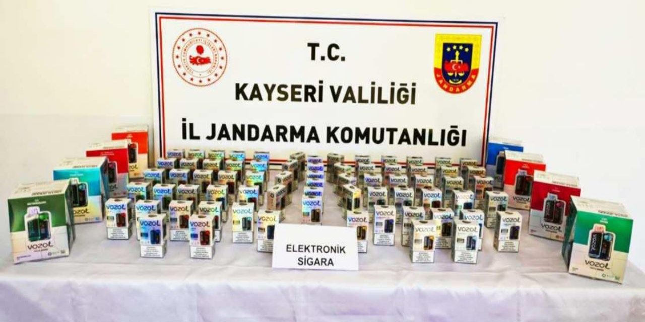 Jandarma, operasyonla 70 kaçak elektronik sigara ele geçirdi