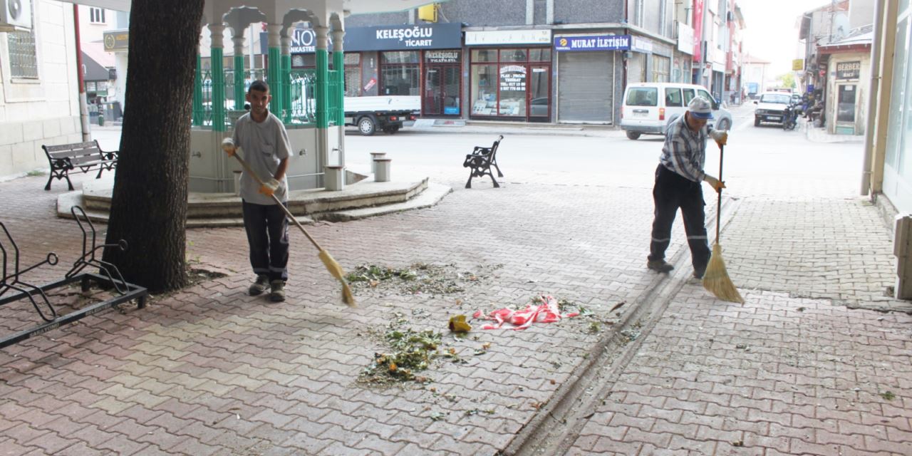 Sarayönü’nde temizlik çalışmaları aralıksız devam ediyor