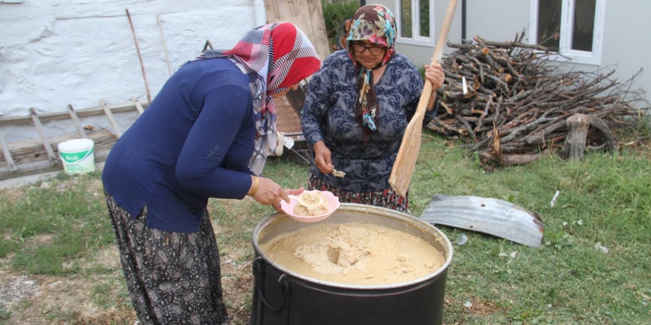 Beyşehir'de tarhana mesaisi başladı