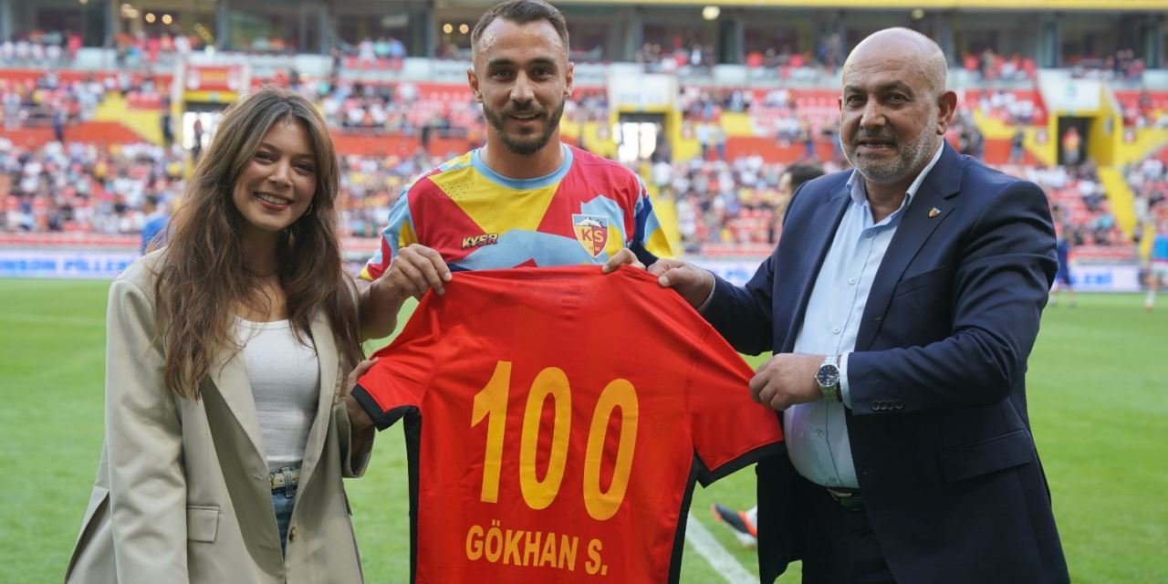 Gökhan Sazdağı, sarı kırmızı formayla 100. maçına çıktı