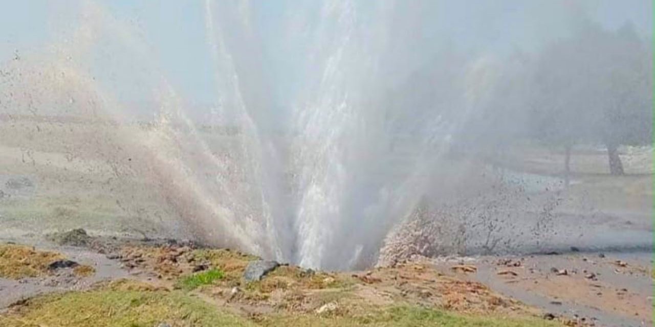 KASKİ'ye ait içme suyu hattı patladı