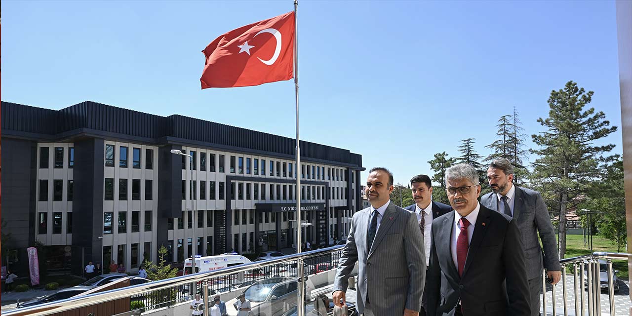 Sanayi ve Teknoloji Bakanı Kacır, Niğde’de