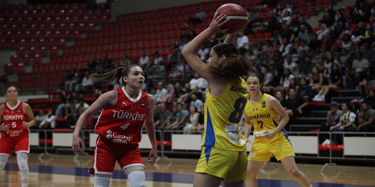 U16 Kız Basketbol Milli Takımı, Romanya'ya mağlup oldu