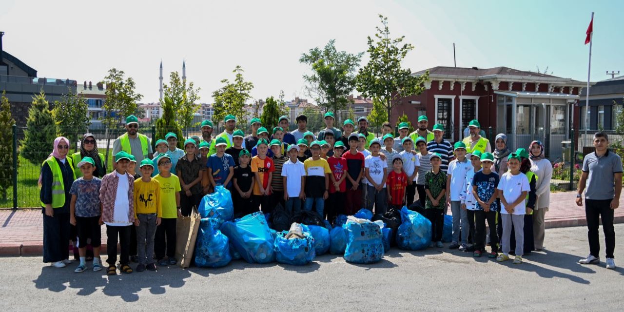 Selçuklu çevre temizliğinde farkındalık oluşturuyor