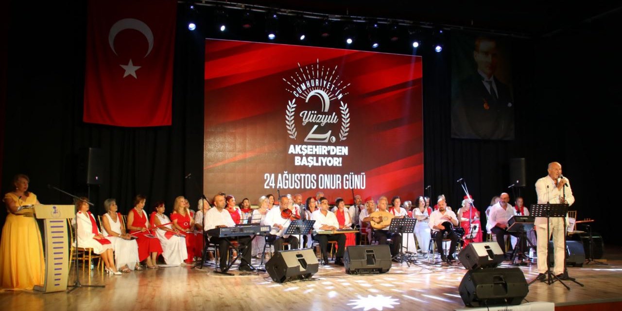 Dünya Medeniyetler Korosu'ndan Akşehir'de muhteşem konser