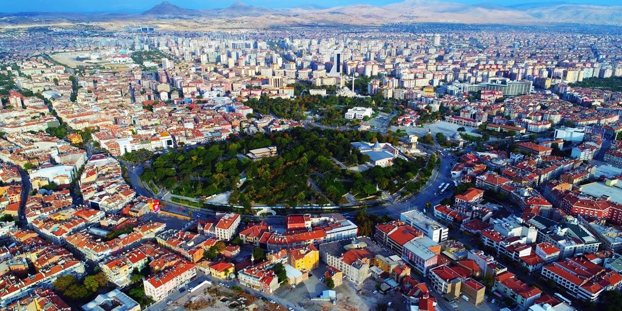 Konya emniyeti duyurdu: 30 Ağustos’ta bu yollara girmeyin!