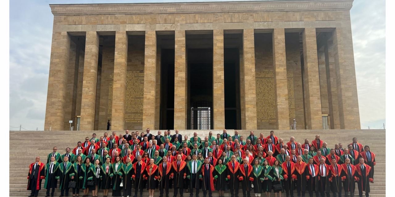 Yargıtay üyeleri Anıtkabir'de