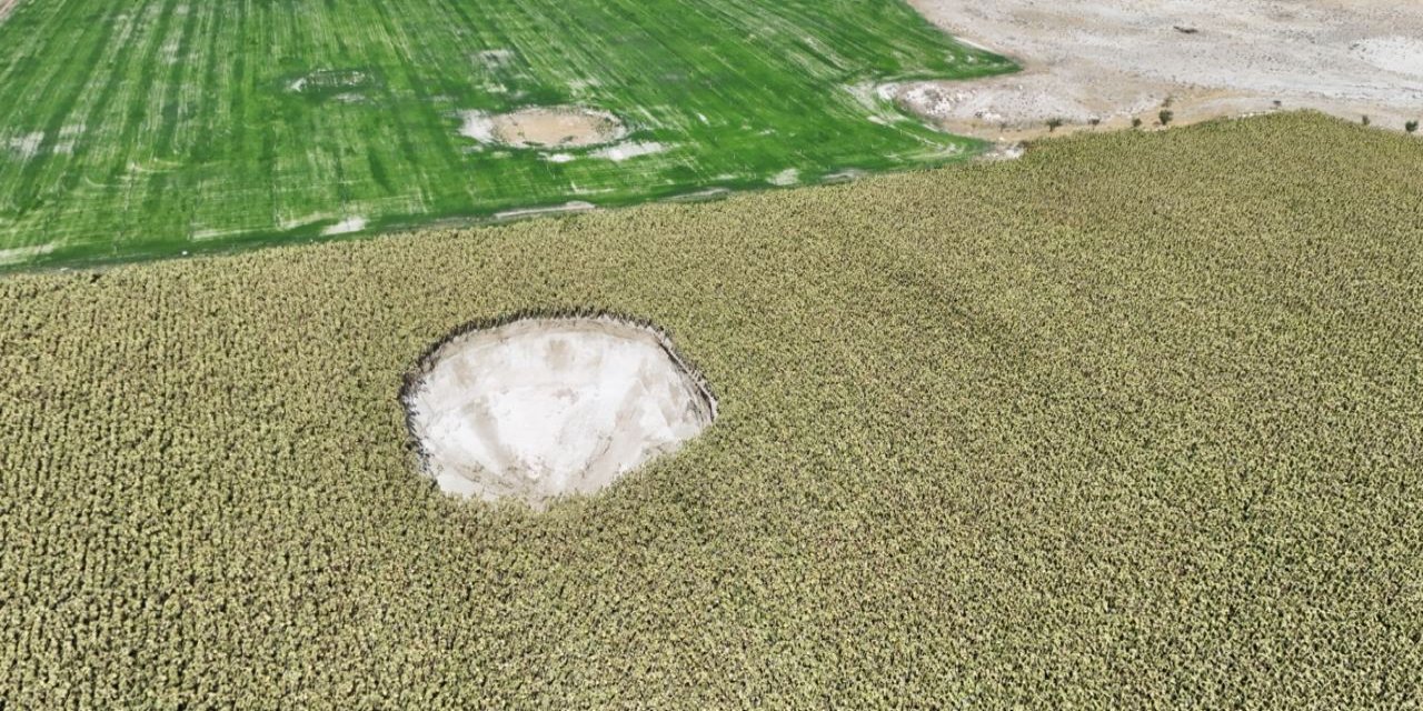 6 metre derinliğindeki obruk tedirginliğe yol açtı