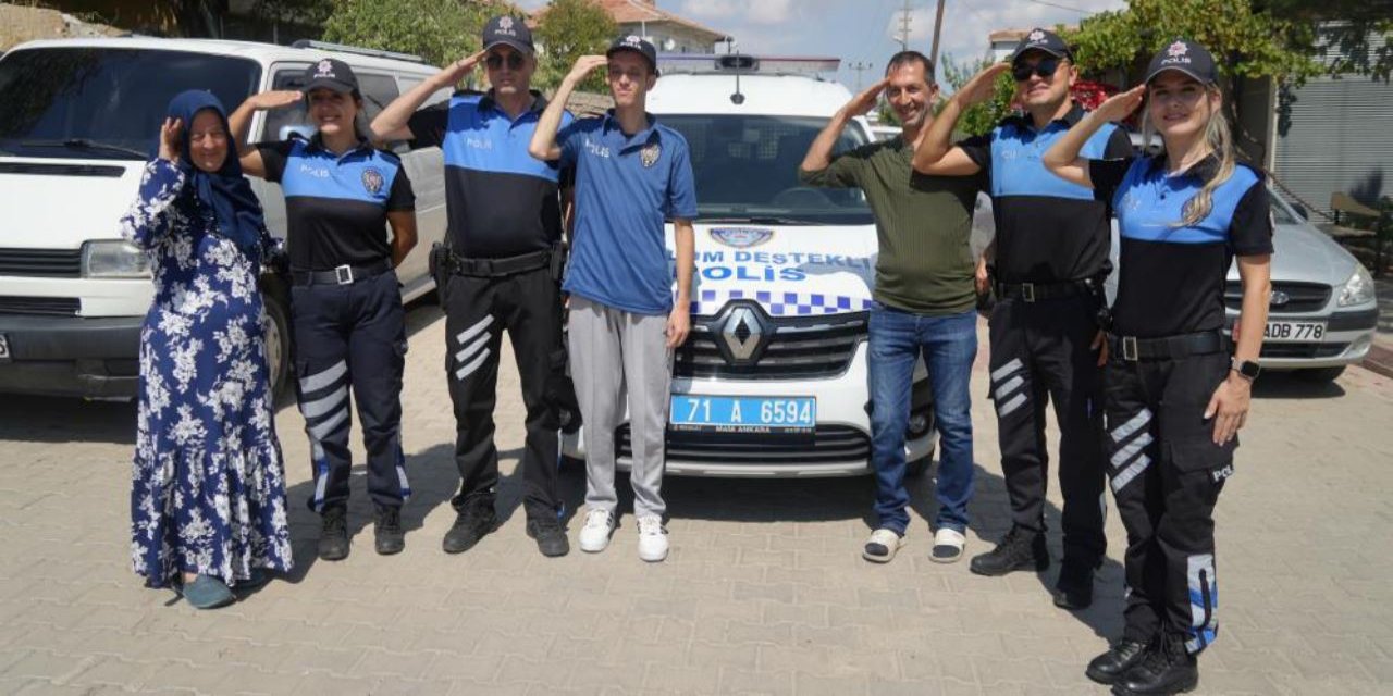 Zihin engelli genç, polis olma hayalini gerçekleştirdi