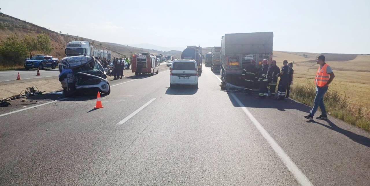 Ilgın'daki kazadan acı haber; Sürücü hayatını kaybetti