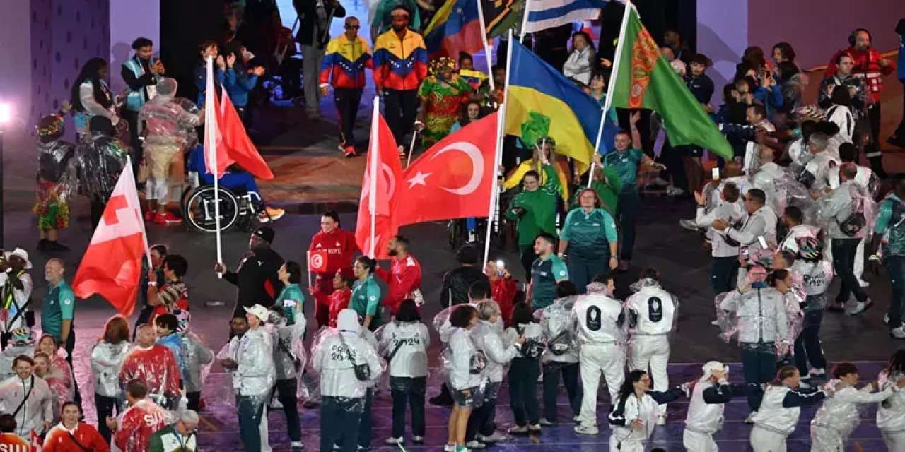 Paris 2024 Paralimpik Oyunları'nın kapanış töreni gerçekleştirildi