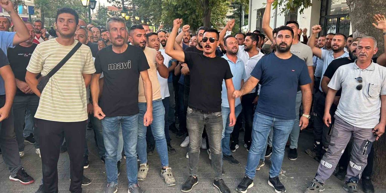 İşçilerden protesto gösterisi