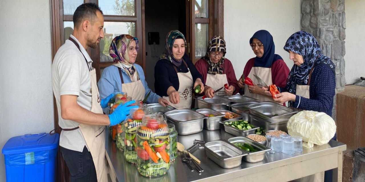 Müze Meram Yemek Atölyesi kışa hazırlanıyor