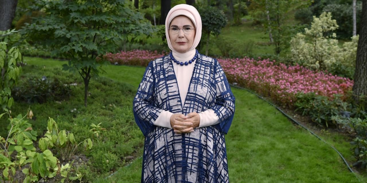 Emine Erdoğan Bu Yıl 4.'sü Düzenlenen Zirve'ye Video Mesaj Gönderdi