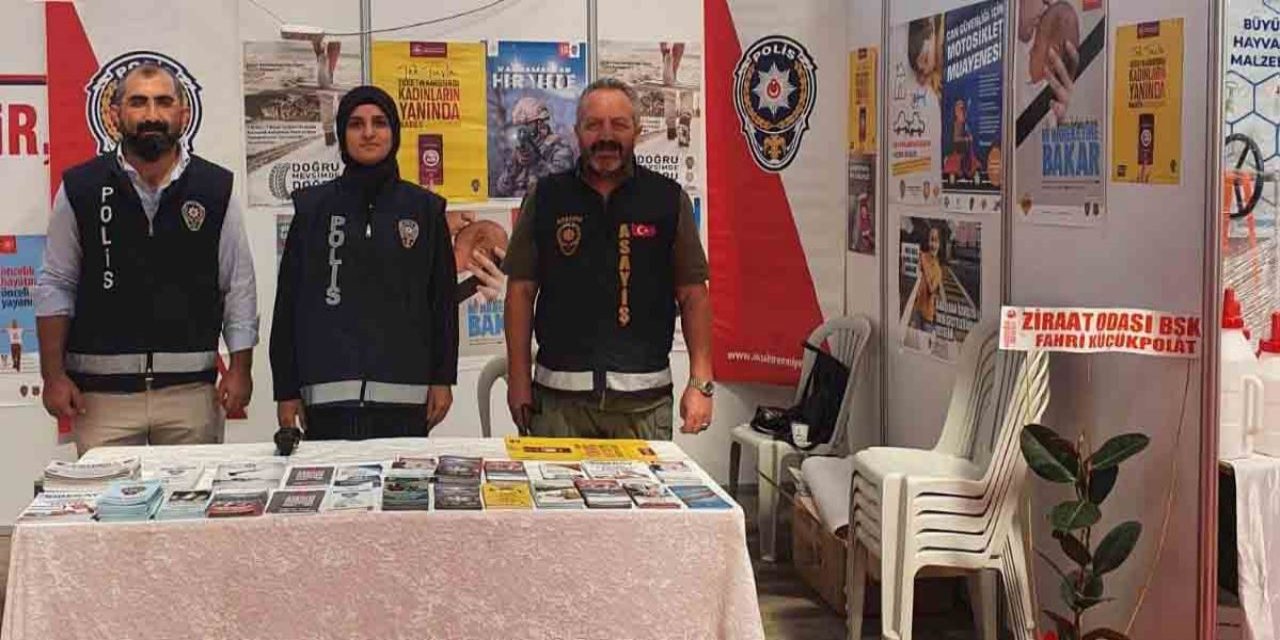 İlçe Emniyet Müdürlüğü de Akşehir fuarında stand açtı