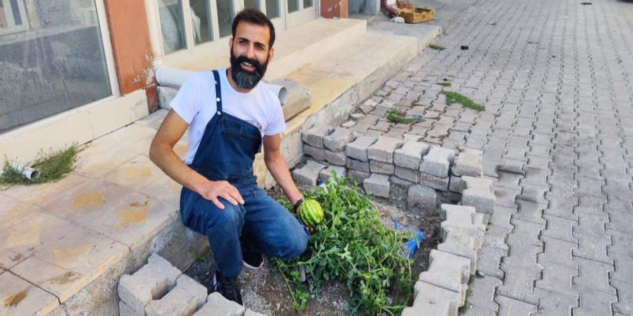 Öyle bir yerde yetişti ki, görenleri şaşkına çevirdi