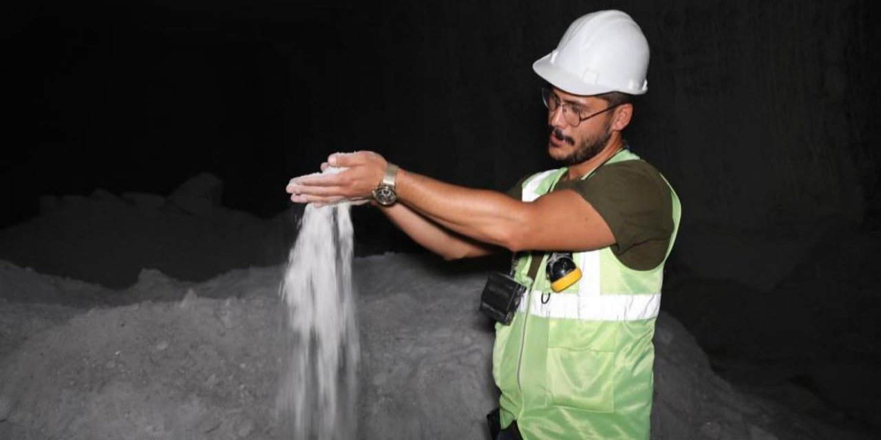 800 yıllık madenden çıkan tuz, yoğun talep görüyor