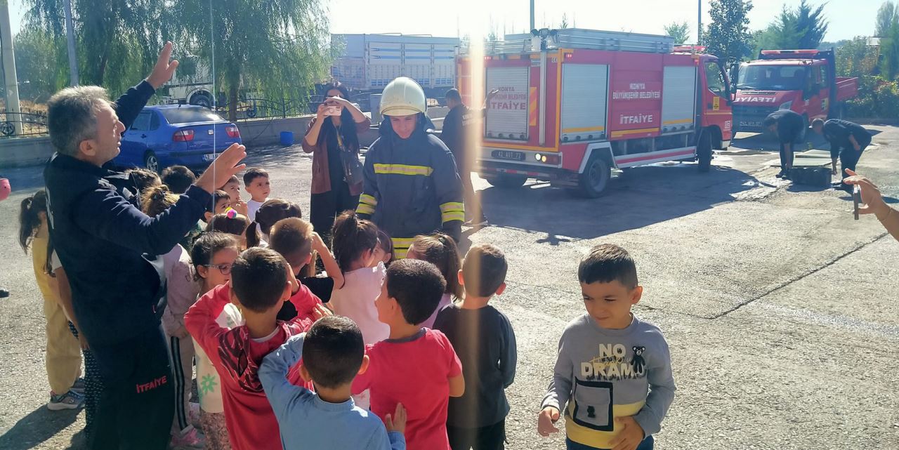 Konya'da miniklere yangın eğitimi verildi