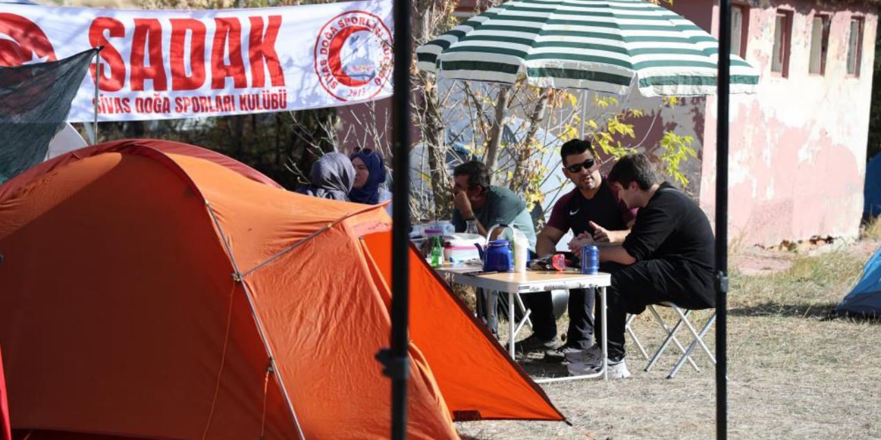 Arama kurtarma gönüllüleri tanışma kampında bir araya geldi