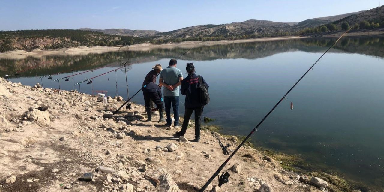 Altınapa Baraj Gölü'nde Amatör Balıkçılara Sıkı Denetim