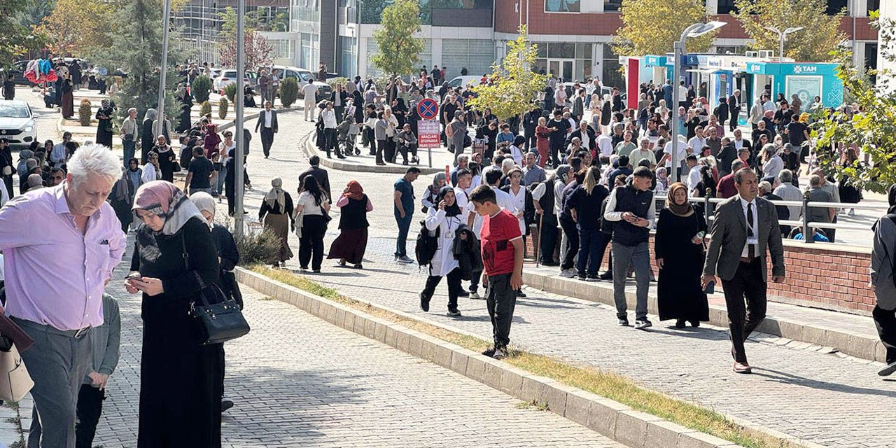 Malatya'da 5,9 şiddetinde deprem! 3 ilde hissedildi