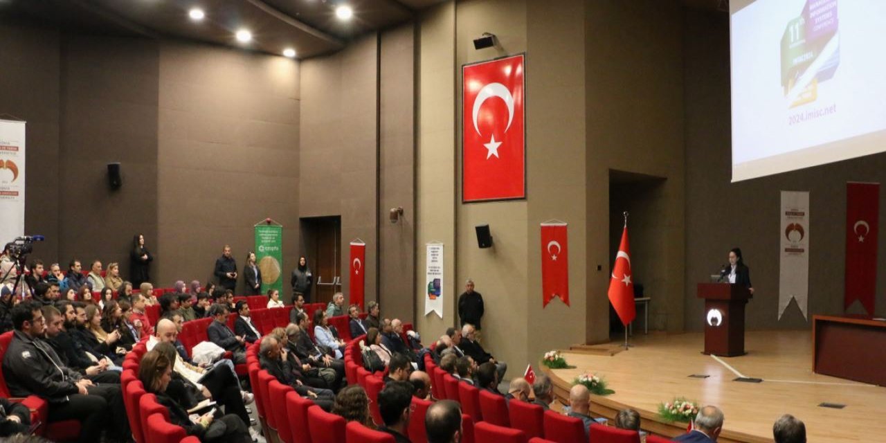 Konya'da 11. Uluslararası Yönetim Bilişim Sistemleri Konferansı Gerçekleşiyor