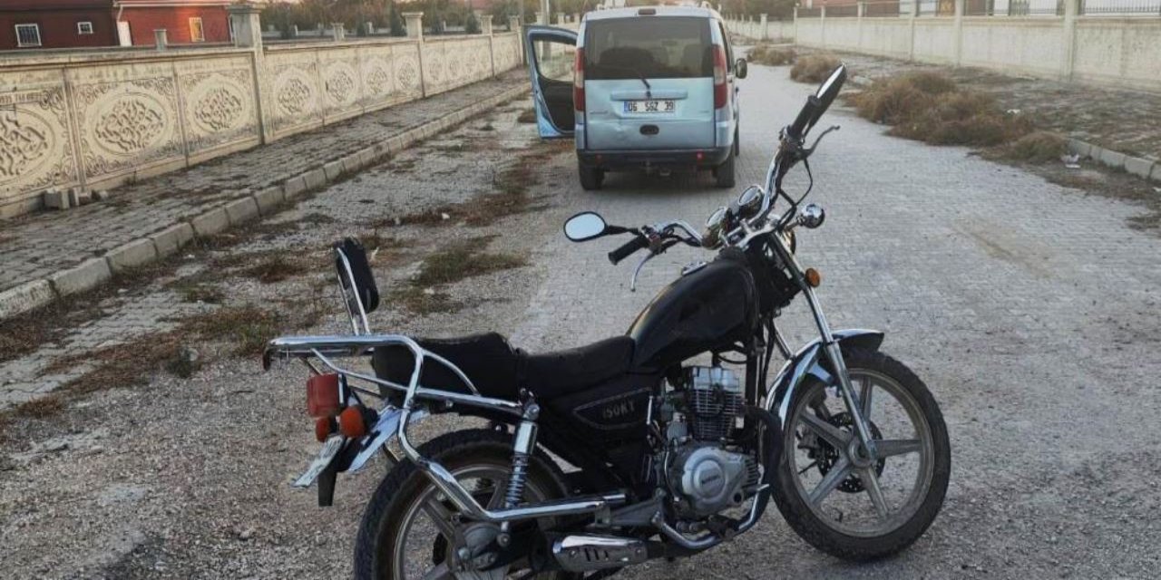 Konya'da hafif ticari araç ile motosiklet çarpıştı: 1 kişi yaralandı