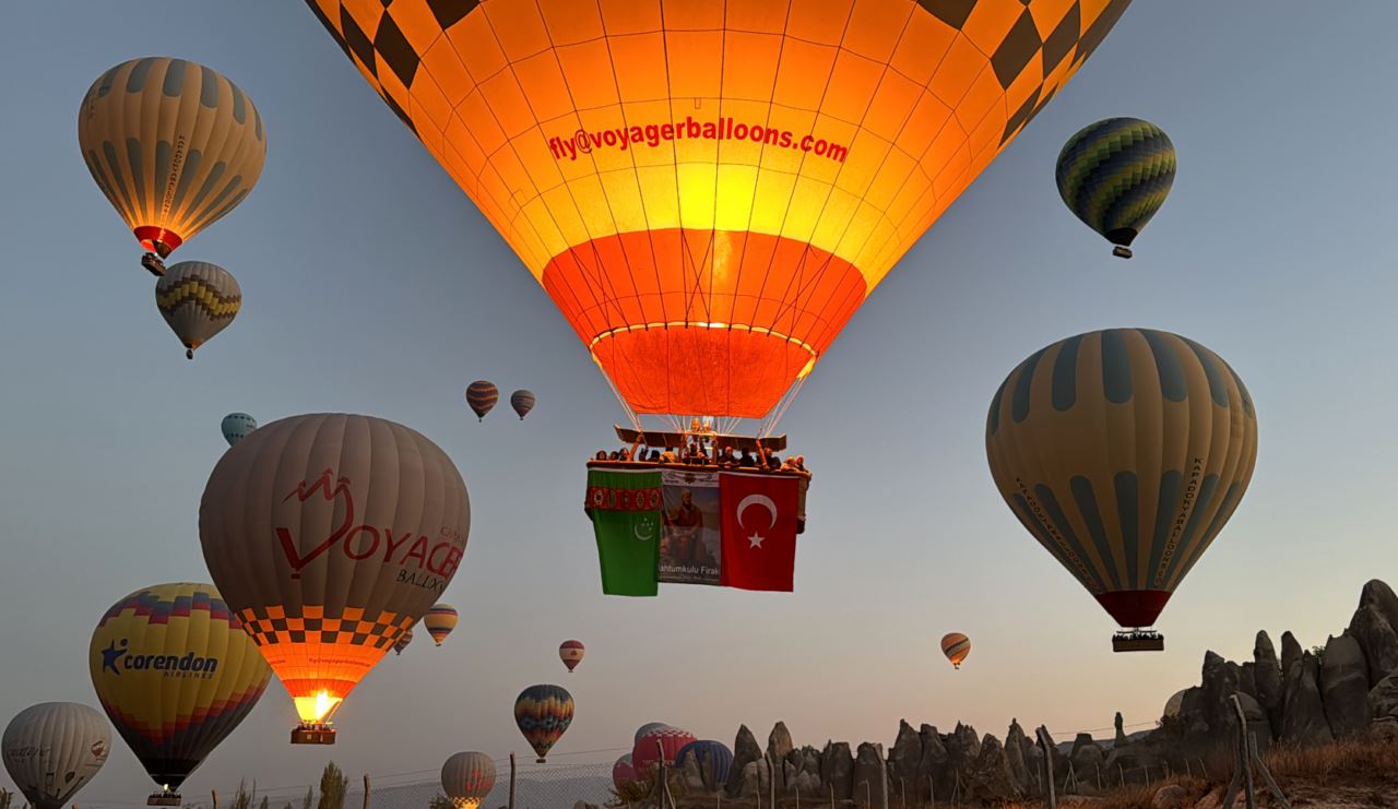 Türkmen şair Mahtumkulu Firaki, anıldı