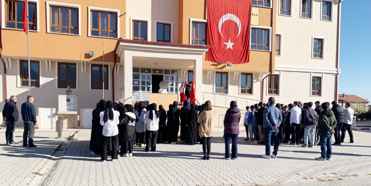 Ladik Ahmet Hüdai AİHL’de Cumhuriyet özel programı