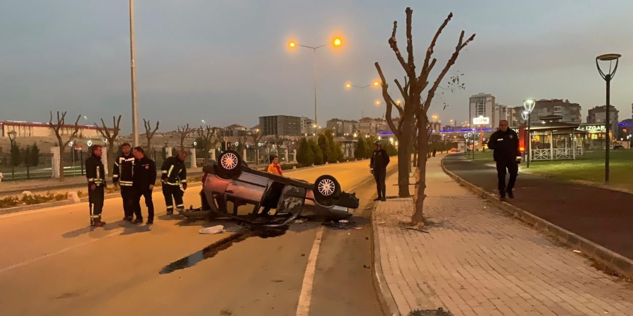 Karaman'da ters dönerek takla atan aracın sürücüsü yaralandı