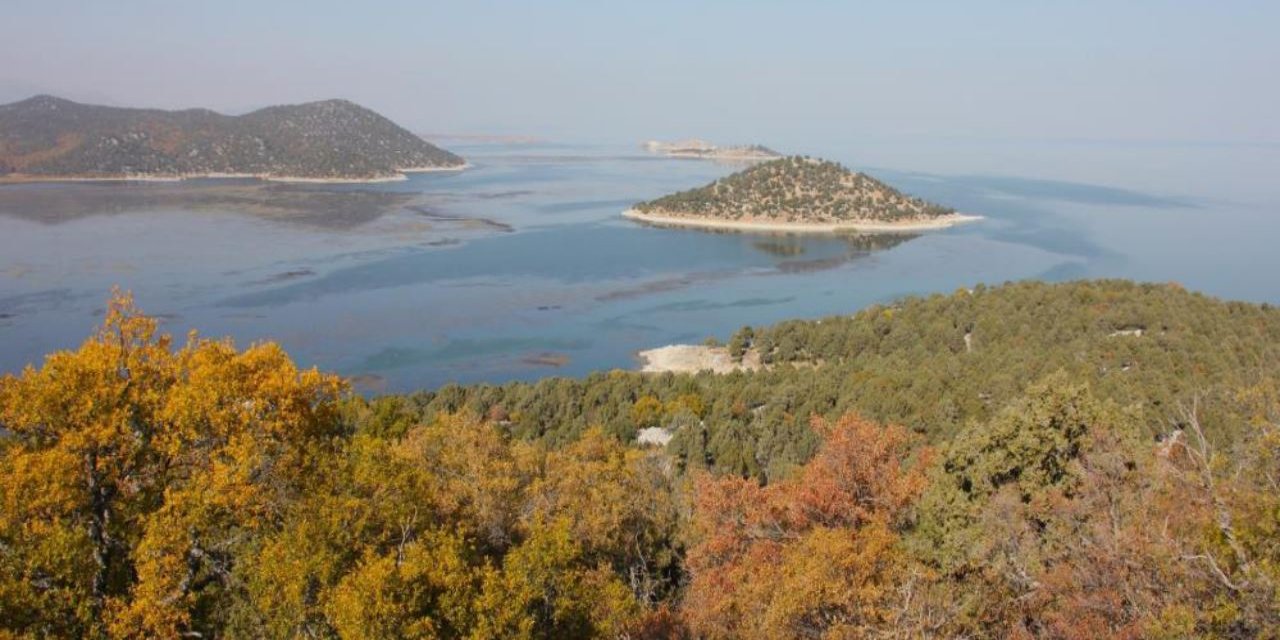 Hacıakif Adası, Beyşehir Gölü’nde Doğa Tutkunlarının Gözdesi