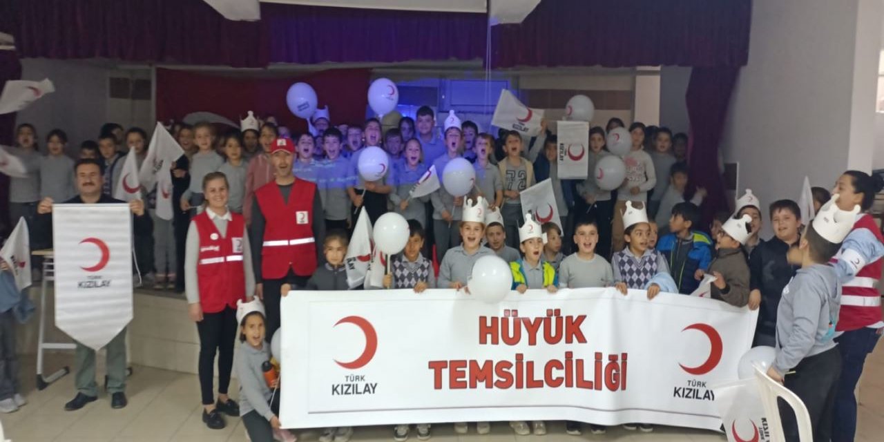 Türk Kızılay Hüyük'te öğrencilere yardımlaşma bilincini aşıladı