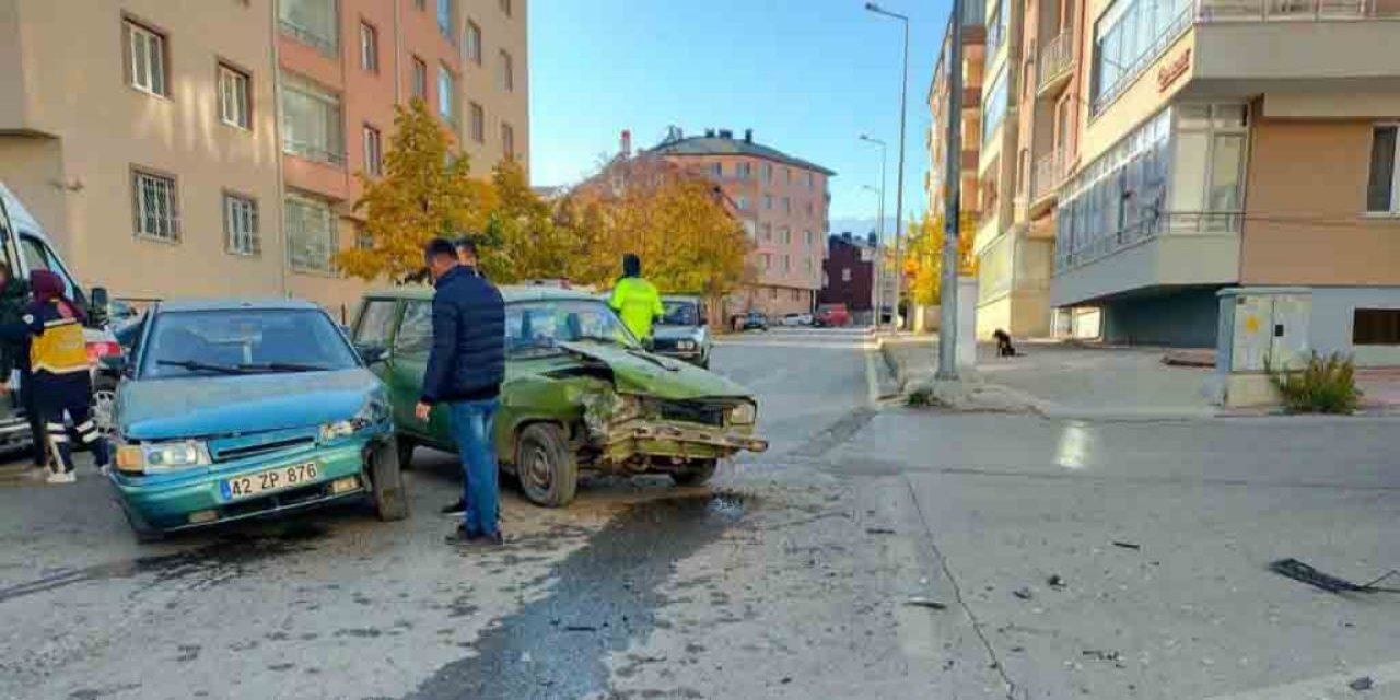 Konya'da trafik kazası: 2 yaralı