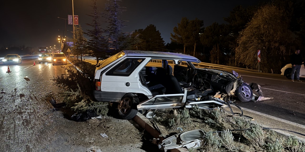 Karaman'da korkutan trafik kazasında 4 kişi yaralandı