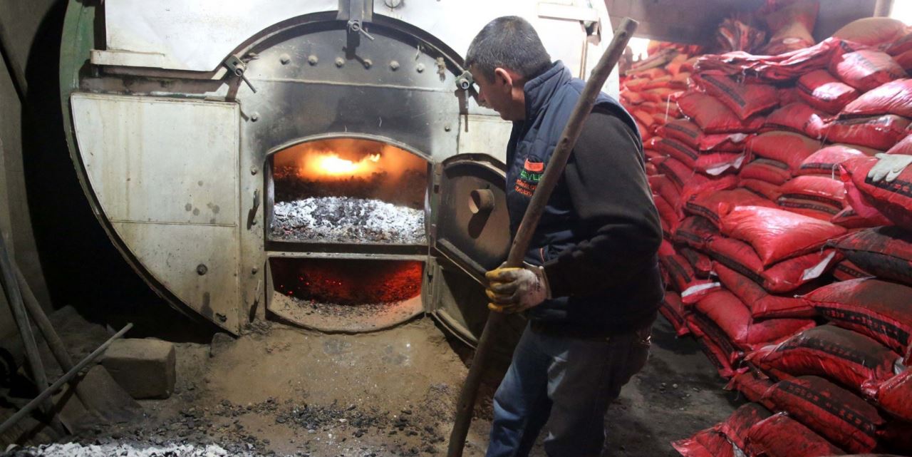 Kış hazırlıkları hızlandı, soba kömür satışları arttı