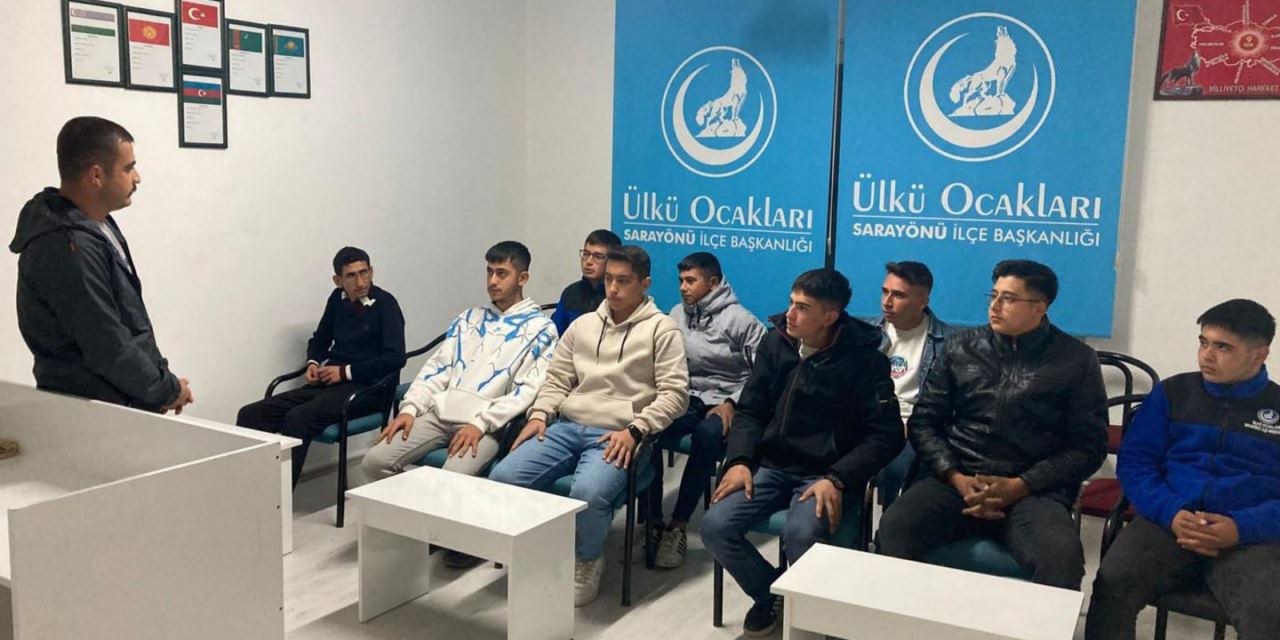 Sarayönü Ülkü Ocakları "Dua Sureleri" semineri düzenledi