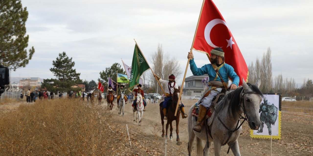 Çubuk'ta geleneksel atlı okçuluk heyecanı