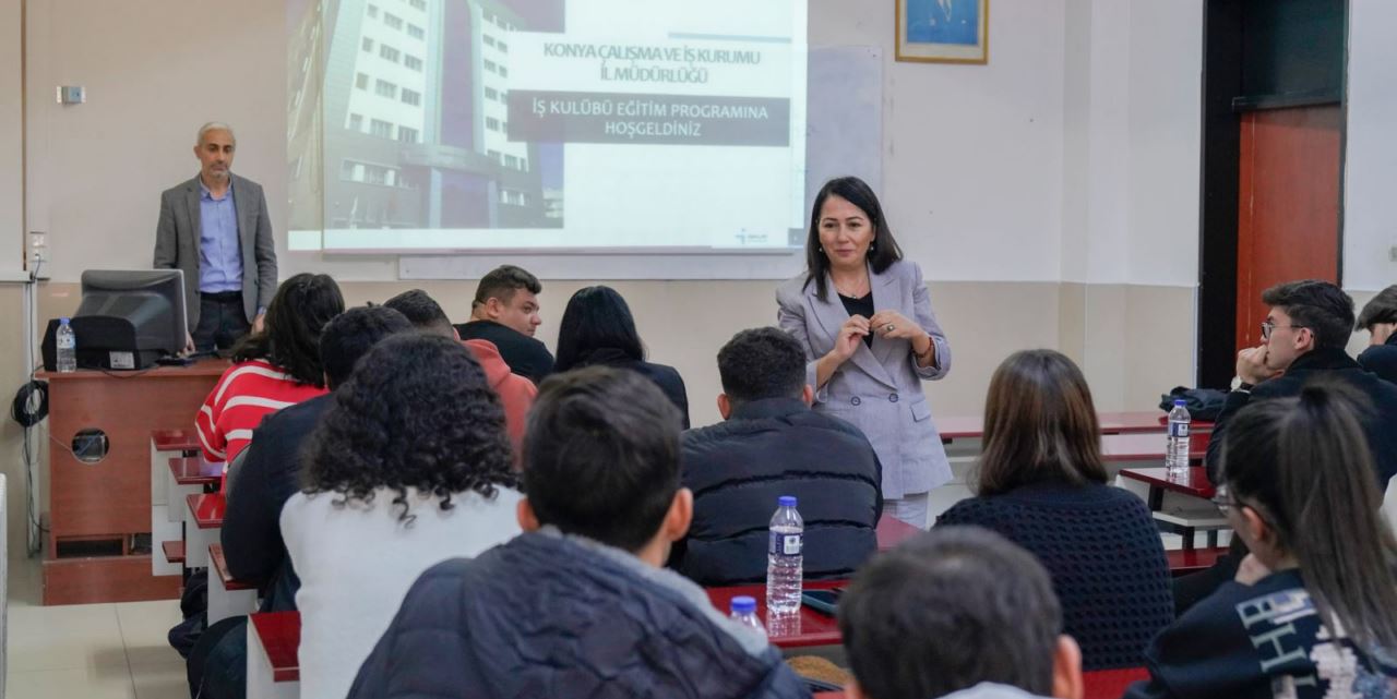 Öğrencilere nasıl iş arayacakları anlatıldı