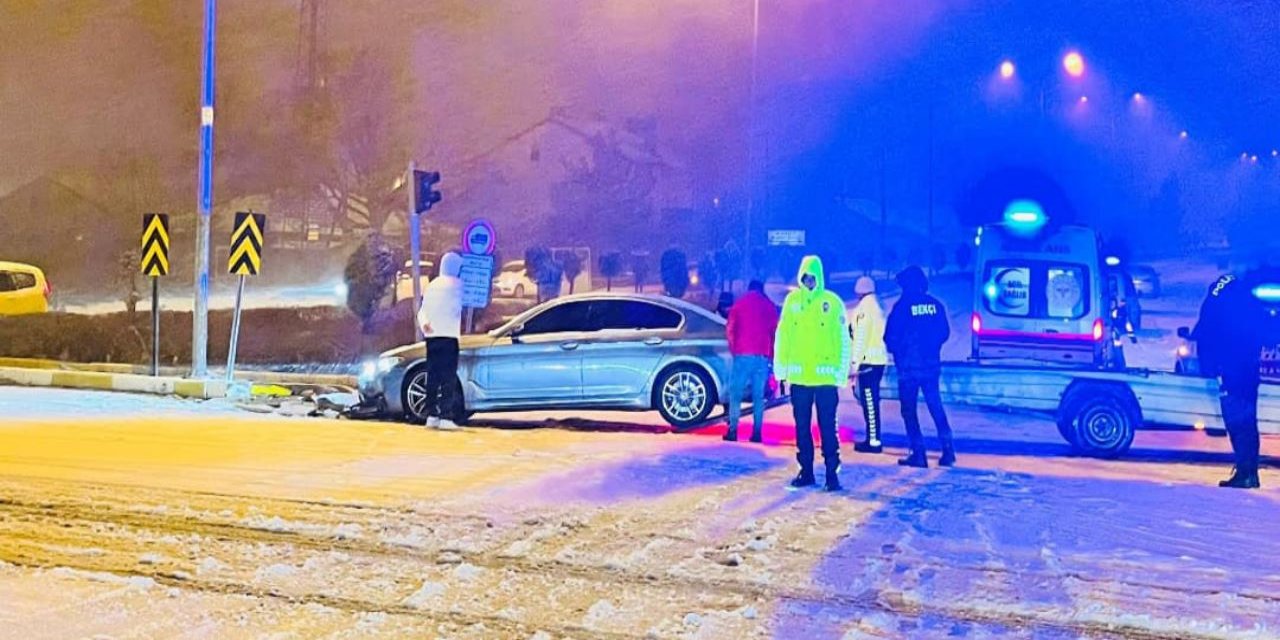 Konya’da Kaza: İki Araç Çarpıştı, 3 Yaralı