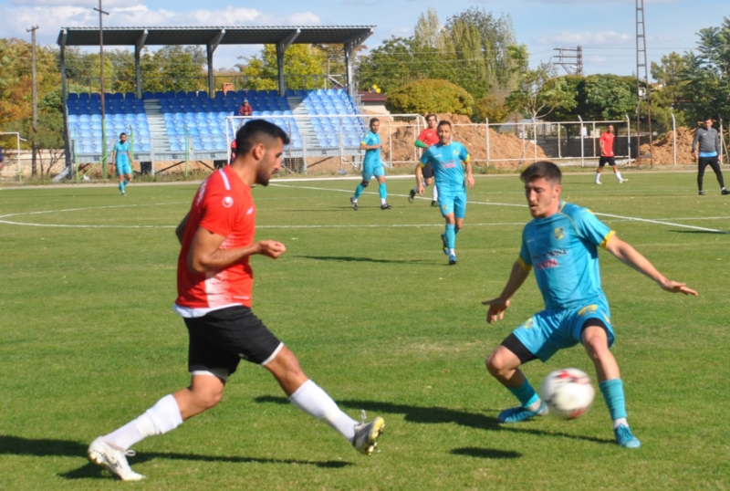 Sarayönü Belediyespor hazırlık maçını 2-0 kazandı