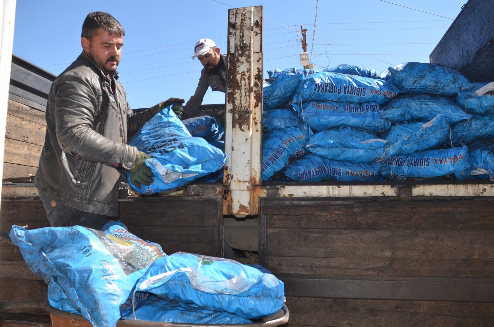 Vatandaş kara kara yakacak masrafını düşünüyor