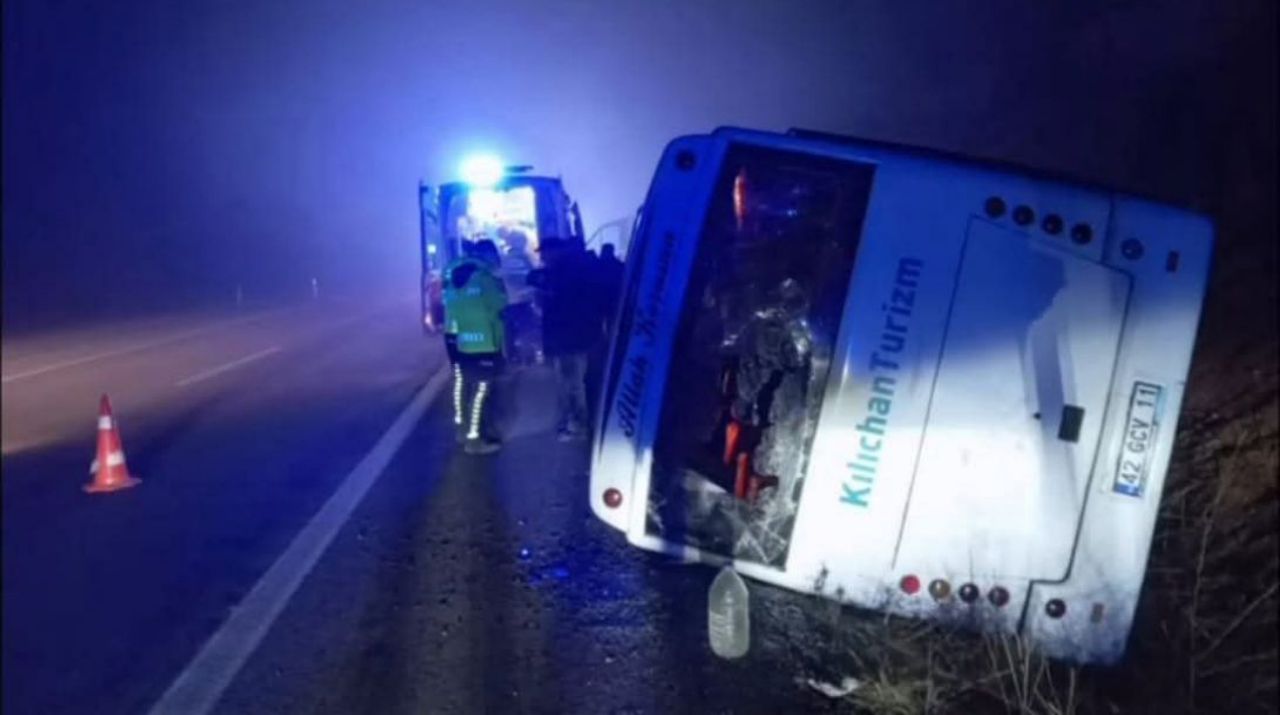 Yoğun sis kazaya neden oldu: 10 işçi yaralandı