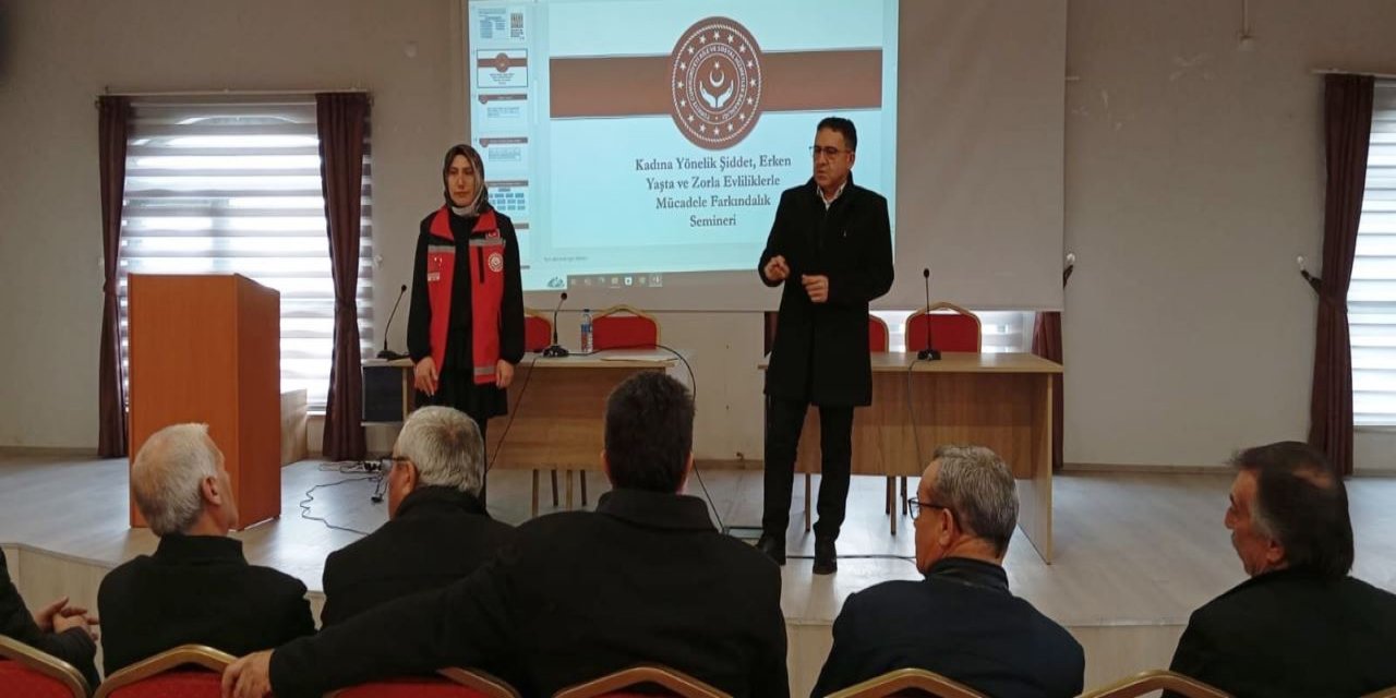 Yunak’ta şiddet ve erken evliliğe karşı farkındalık semineri