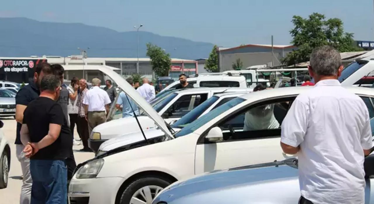 Sosyal medya kısıtlaması oto galericileri zor durumda bıraktı