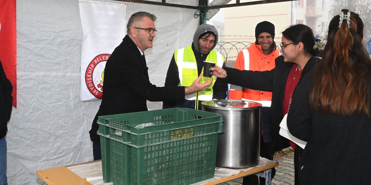 Seydişehir’de öğrencilere sıcak çorba ikramı