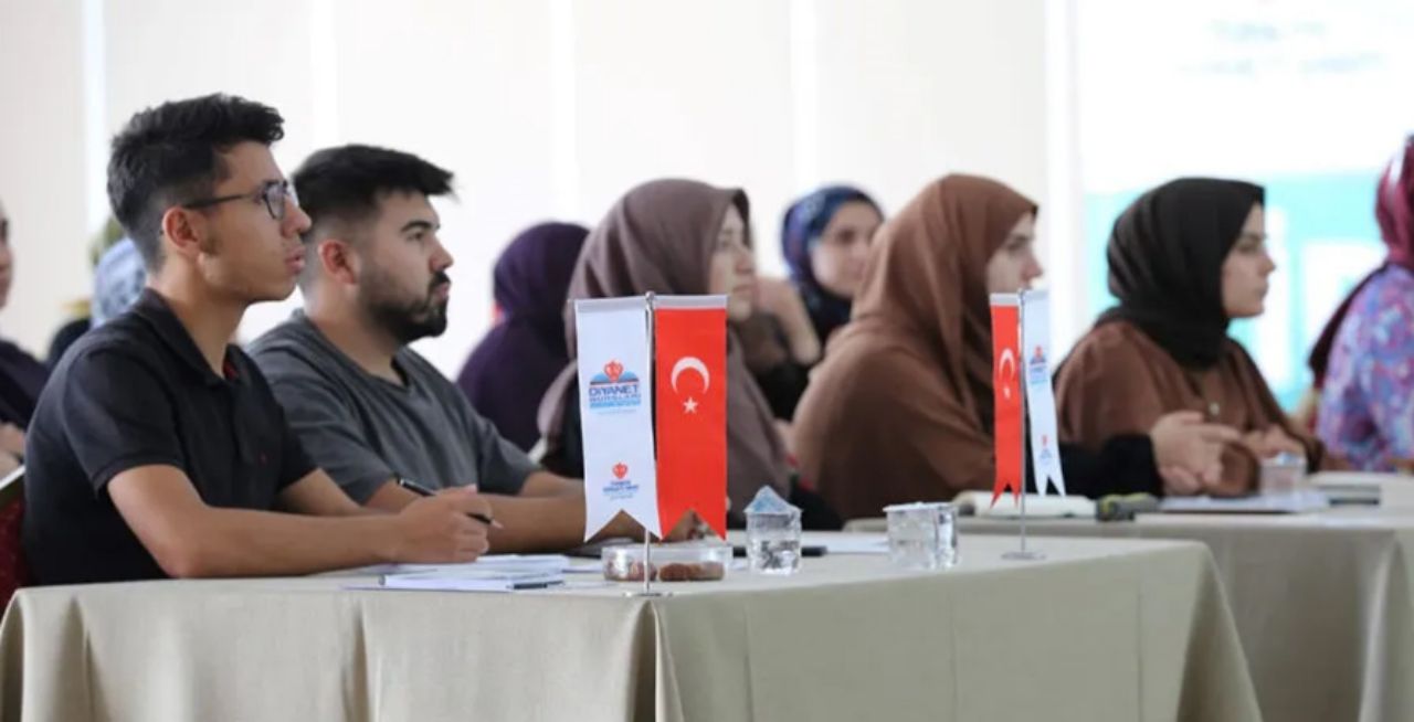 TDV uluslararası burs programlarına başvurular başladı