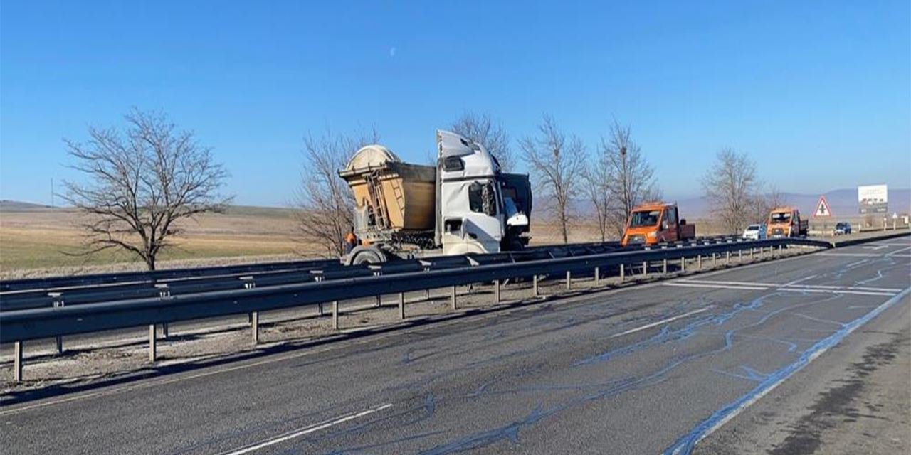 Konya’da iki tır çarpıştı: 1 yaralı